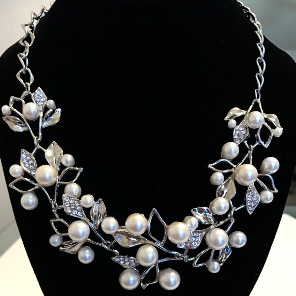 Silver pearled Jeweled Necklace with leave accents