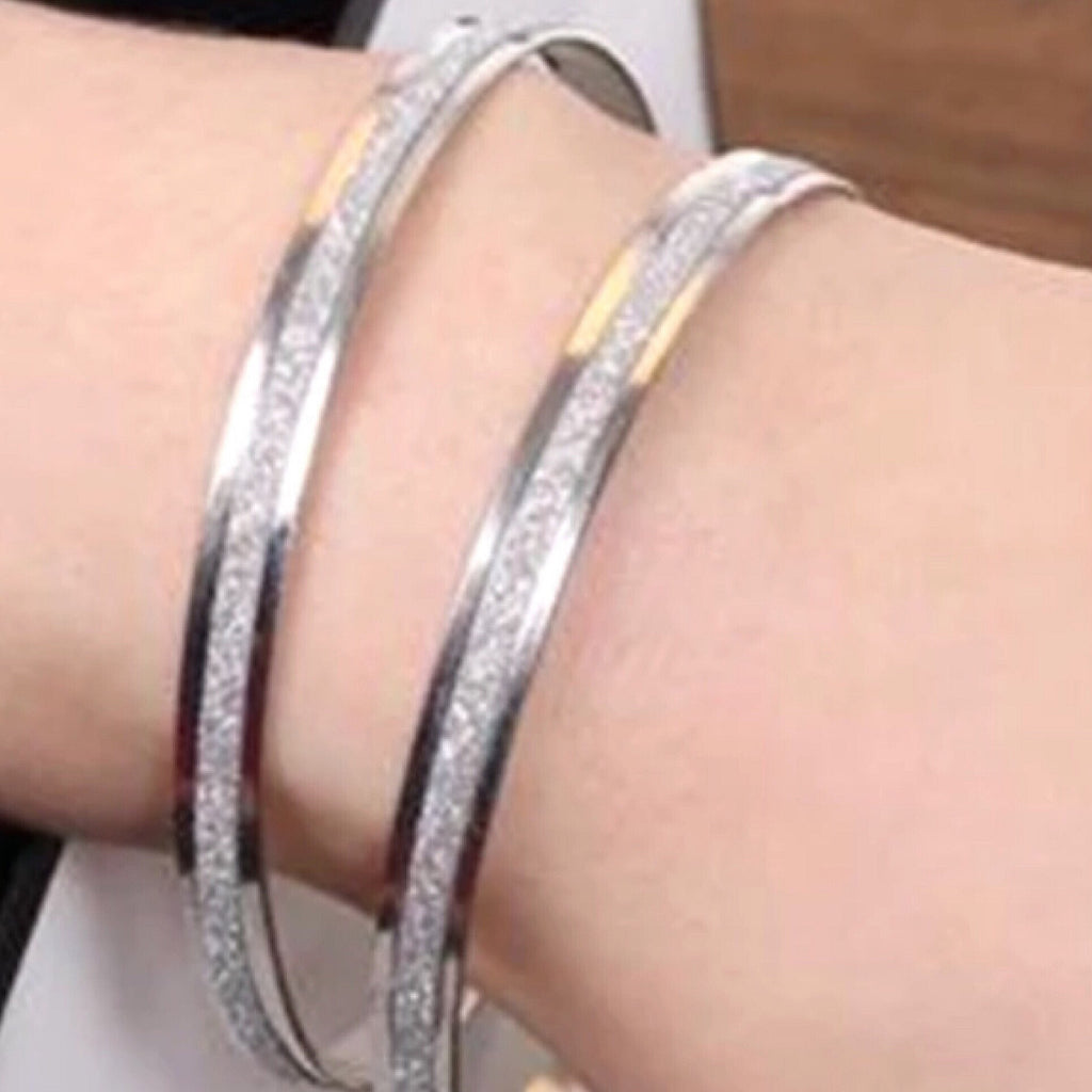 Silver Bangle bracelet